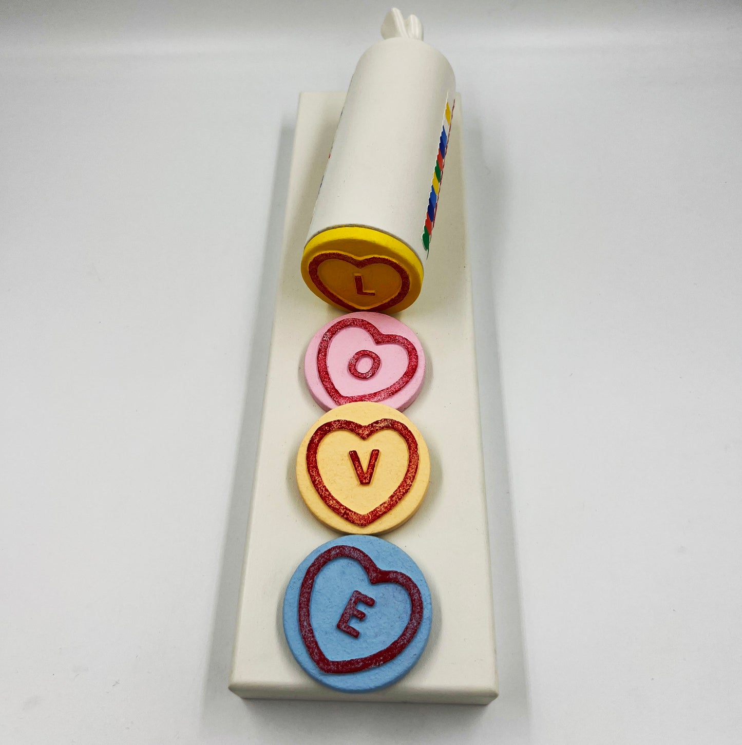Lovehurts sculpture